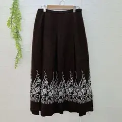 【自由区】 ミモレ丈スカート 花柄刺繍 （L） 裏地あり ブラウン 森ガール
