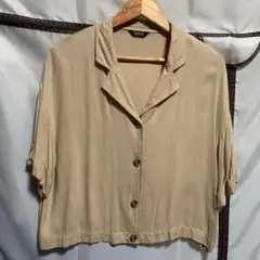 SUREVE ベージュ 半袖シャツ