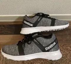 新品同　Reebokリーボック スニーカー 超軽量 内側クッション素材 23.5