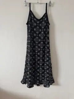 キャミワンピース 黒とグレー模様 レース付き