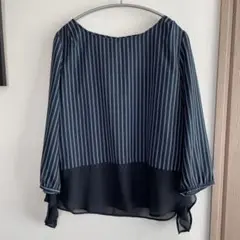 【美品】ブラウス　ネイビーストライプ　☆綺麗め　オフィススタイルにも◎