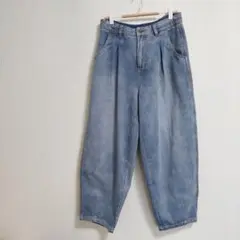 美品　ゆったり　タックデニムパンツ　送料込み