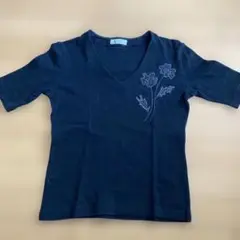 花柄刺繍五分袖Tシャツ