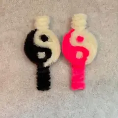 Yin-yang pin