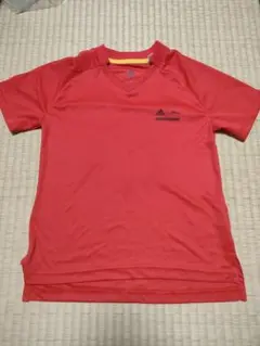 adidas Mulan 赤 Tシャツ　140