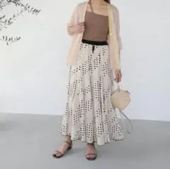 Bou Jeloud ブージュルード　キカドット柄フレアパンツ　38 M