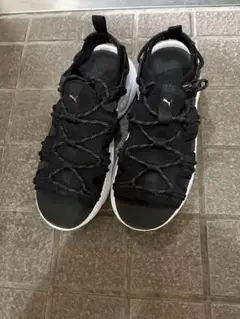 PUMA スポーツサンダル シリア ウェッジ サンダル BLACK/WHITE