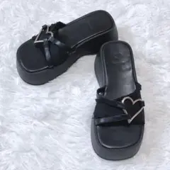 BINARY01⭕️新品　ハートリング プラットフォーム 厚底サンダル　22.5