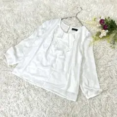 〝パーフェクトスーツファクトリー〟白　長袖　ブラウスMサイズ