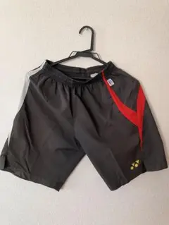 YONEX ブラックショートパンツ Mサイズ