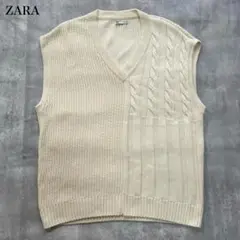 ザラ【S-M】ニットベスト ジレ ケーブル編み Vネック アシンメトリーデザイン