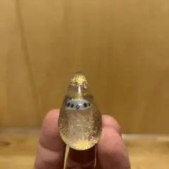 滴型ガラスペンダント 金色ラメ　キノコ