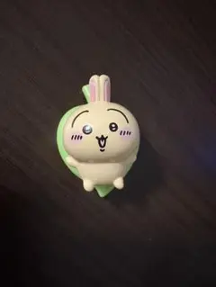 ちいかわ うさぎ びっくらたまご