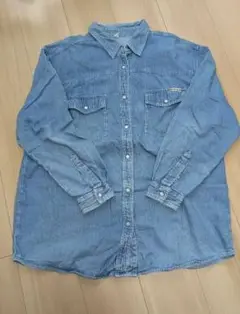 シャンブレーシャツ