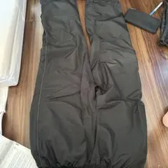 シャカシャカ長ズボン　黒
