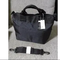 トートバッグ　ショルダーベルト付き　ブラック