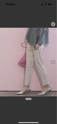 ストレッチベージュスラックス　オペークドットクリップ