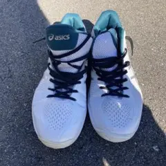 バスケットボールシューズ