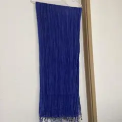 濃い青色 プリーツ加工 ストール