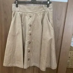 ポンポネットの秋冬スカート