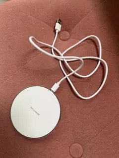 ワイヤレス充電器　ファストチャージャー