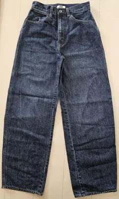 UNIQLO U ワイドフィットカーブジーンズ　２５インチ　６７ブルー