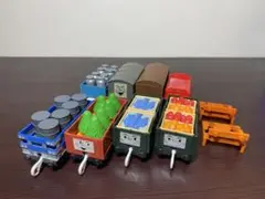 プラレールトーマス　貨車　積荷セットＤ