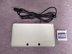 ニンテンドー3DS アイスホワイト 2013年購入美品 ポケモン ウルトラムーン