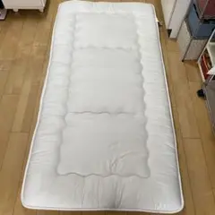 ニトリNITORI男女兼用白ホワイト収納抗菌防ダニ加工敷き布団100✖️210
