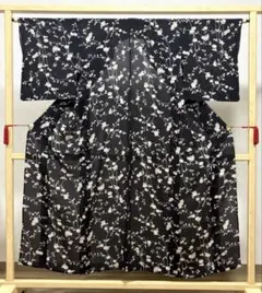 A 夏物 菊花模様 黒色 正絹 薄物 絽 紗 小紋 着物