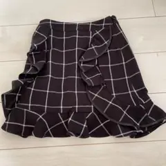 エミリアウィズ スカート デート