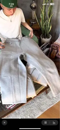 COZY STRAIGHT LEG SWEATS - BLACK かつき君着用