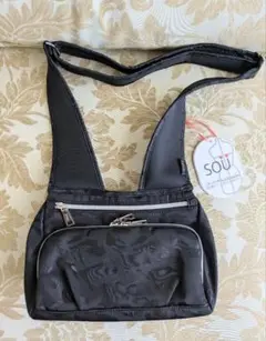 ♥新品同様　SOU ショルダーバッグ　ブラック　軽量　迷彩柄入り