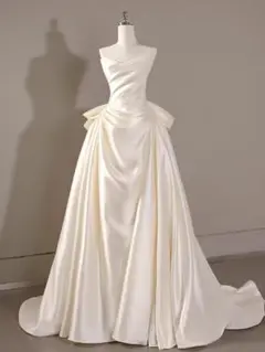 バックリボン✨チューブトップウェディングドレス