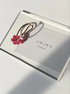 大ぶりイヤーカフ（ピンク）