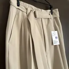 新品未使用✴︎タグ付✴︎グリーンレーベルリラクシング✴︎パンツベージュ36リボン