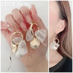 Item thumbnail for item 252fb436-c2df-4b5c-8748-1ef09698f527