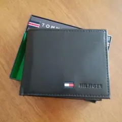 トミーヒルフィガー　折り財布