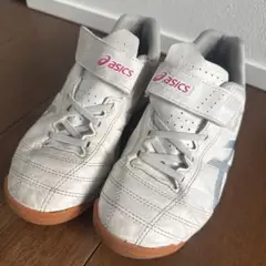 asics JUNIOLE ホワイトシューズ　21.5センチ