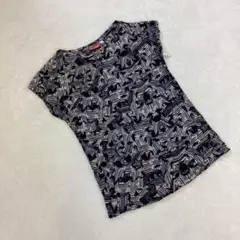 ユニクロ 総柄Tシャツ モノトーンコットンS