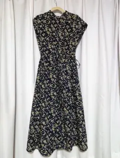 BEAMS HEART ネイビー花柄ワンピース Mサイズ