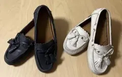 【coach】紺のレザーローファータッセル付き　白はおまけ　used
