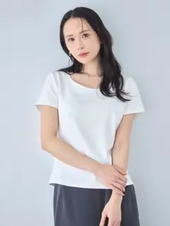 overE ホワイト ラウンドネックTシャツ　25SS サイズ96