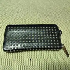 PATERICK STEPHAN スタッズ ラウンドファスナー 長財布 7229
