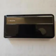 NTT docomo 折りたたみ式携帯電話 ブラック