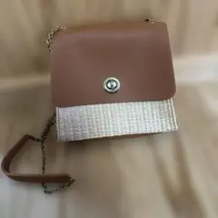 ブラウン ショルダーバッグ
