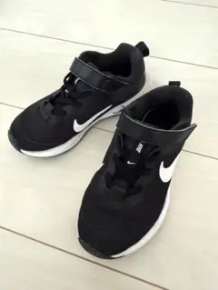 Nike ブラック スニーカー ベルクロ　17㎝
