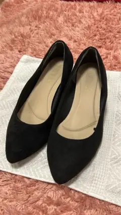 nuovo ポインテッドパンプス　ブラック