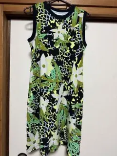 新品未使用 NIKE ワンピース L(160)