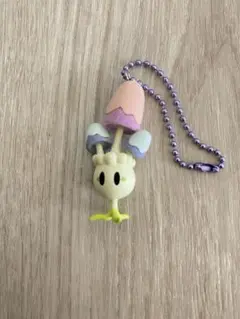 ポケモン　蓄光　フィギュアチャーム　ネマシュ